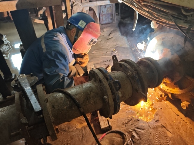 检修挂网外网.jpg 检修挂网外网.jpg